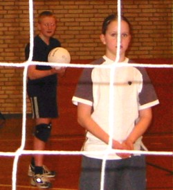 VolleyTraeningBoernHallen1.jpg (21948 bytes)